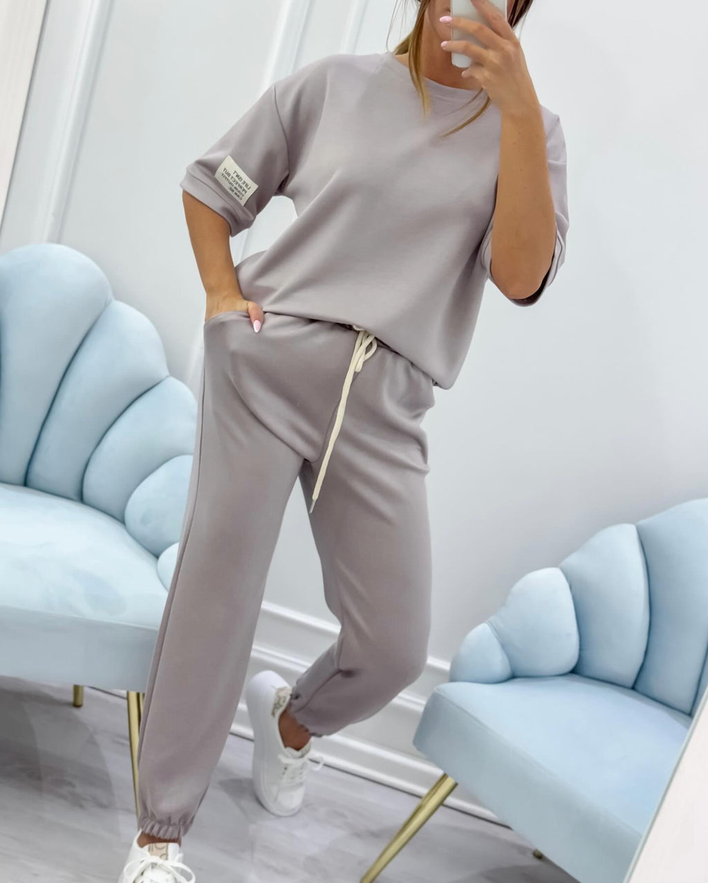 Natalia Zofia | Damski zestaw casualowy z jednolitym topem i spodniami