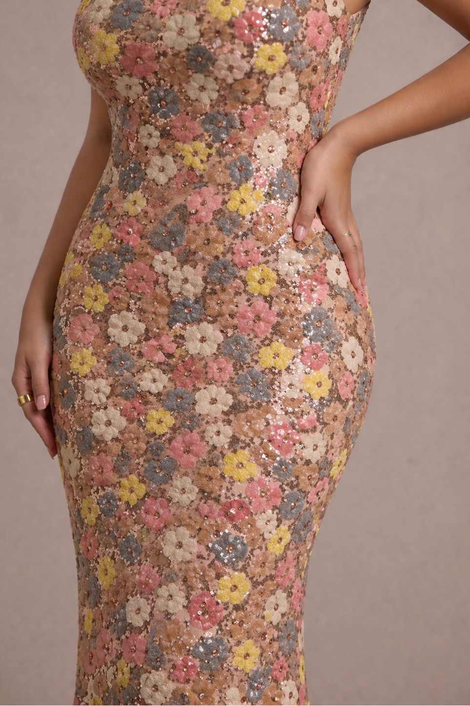 Natalia Zofia | Sukienka z kwiatami